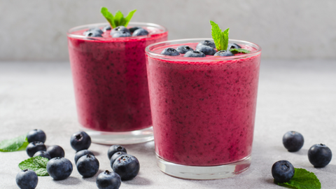 Blueberry Peach Spinach Smoothie